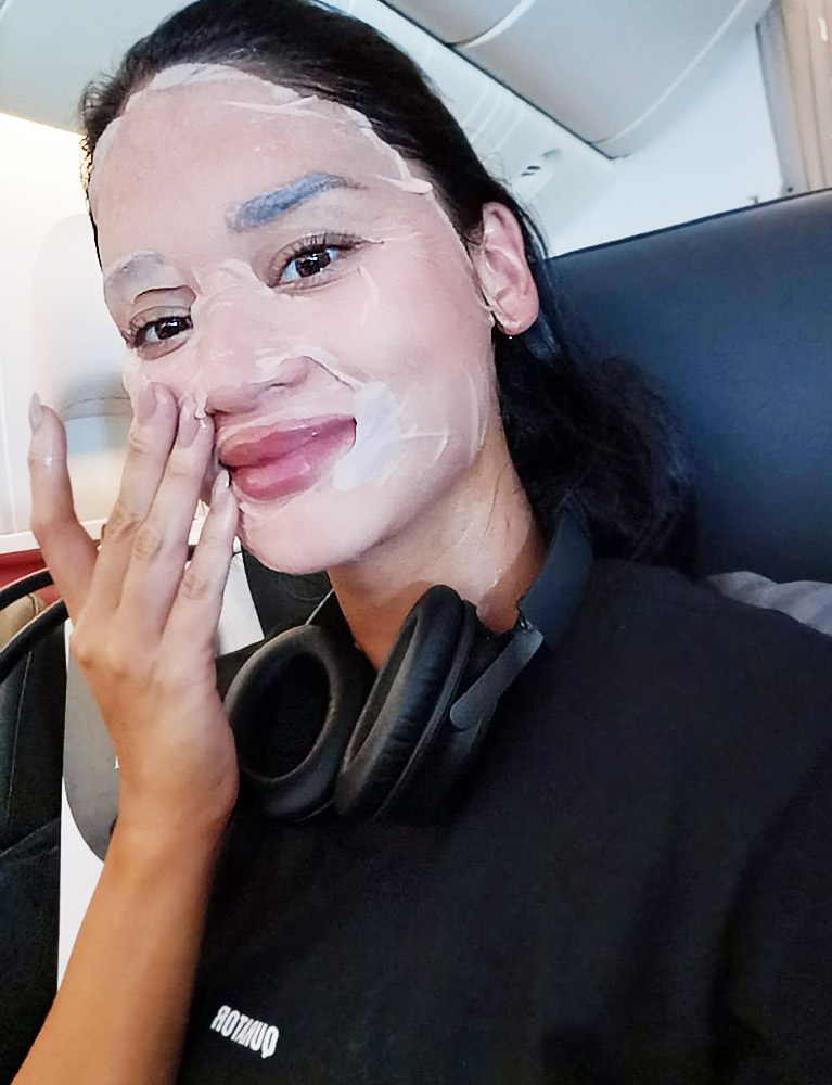 pia wurtzbach wearing olay face mask while on flight