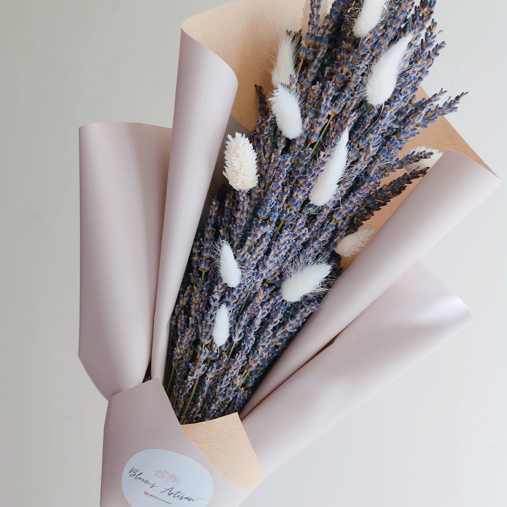 Blooms Artisan Lavender Dried Flower Bouquet in Helmie