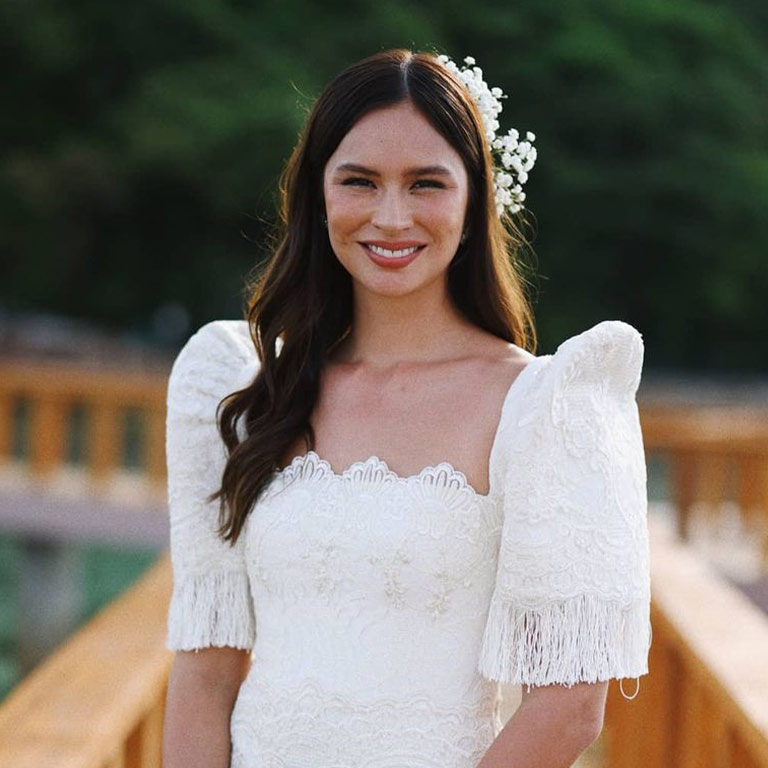 Jess Wilson Wore A Custom Filipiniana With A Detachable Skirt For Her ...