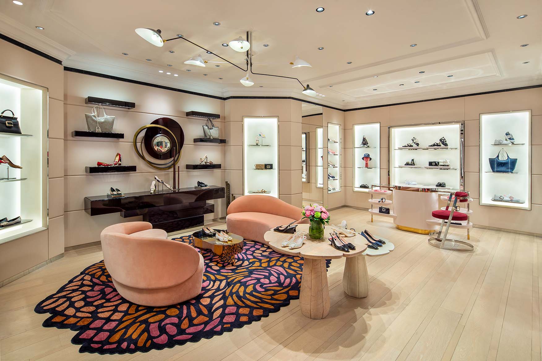 Roger vivier discount stores paris