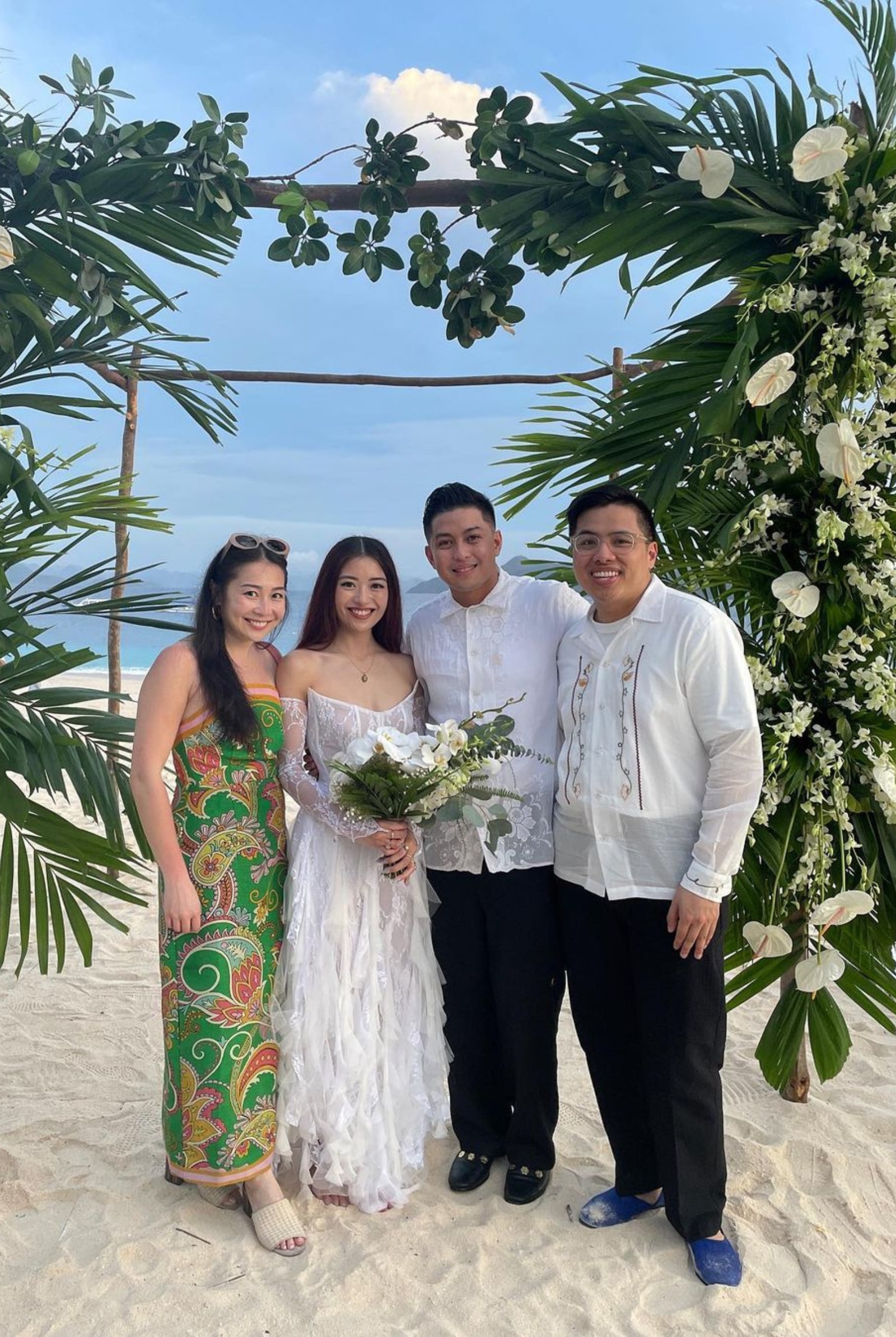 Jian De Leon and his family