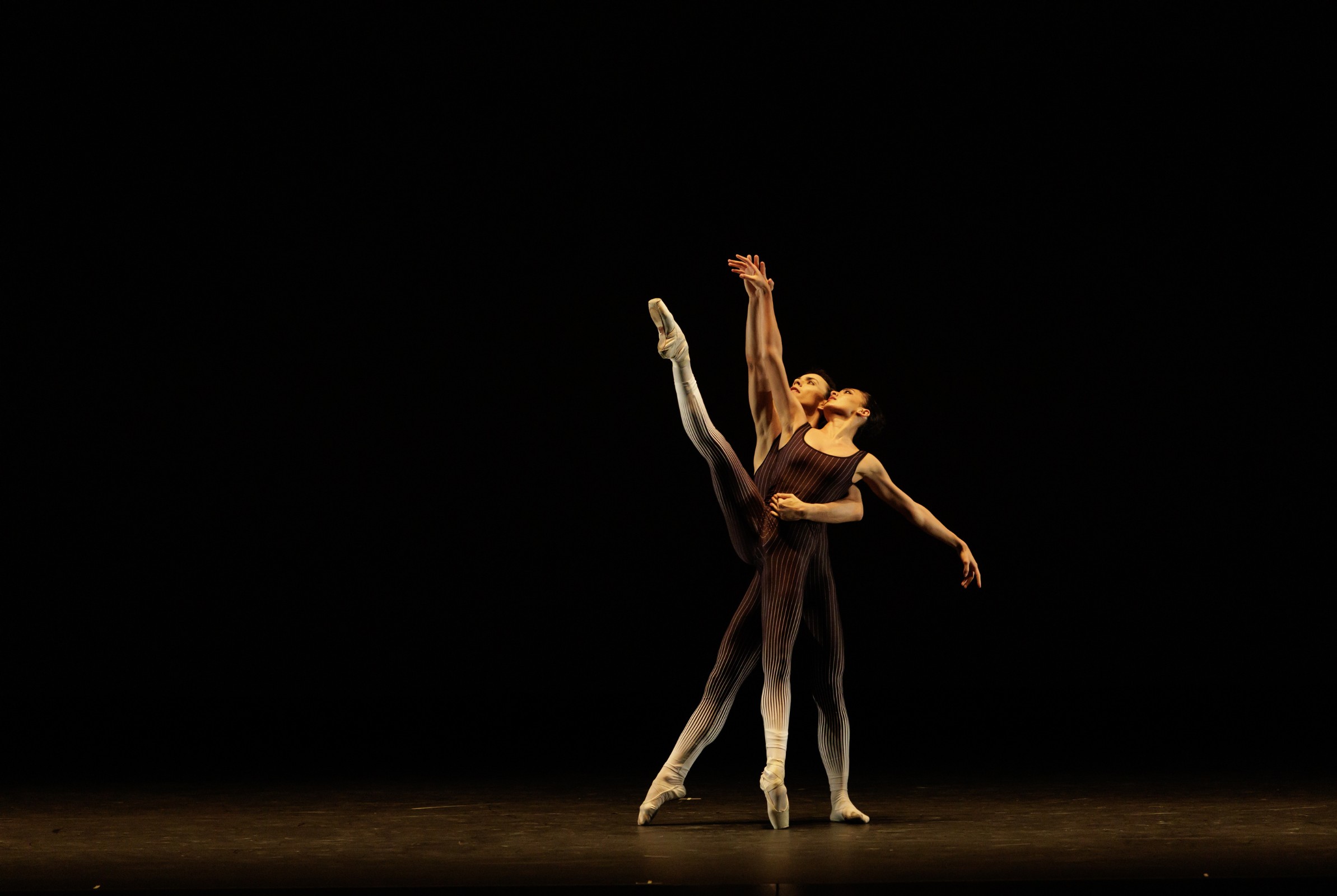 Knife’s Edge performed by Madison Brown, Kayke Carvalho, YeonSeo Choi, Kyra Coco, Takumi Miyake, Sylvie Squires, and Alejandro Valera Outlaw of ABT Studio Company