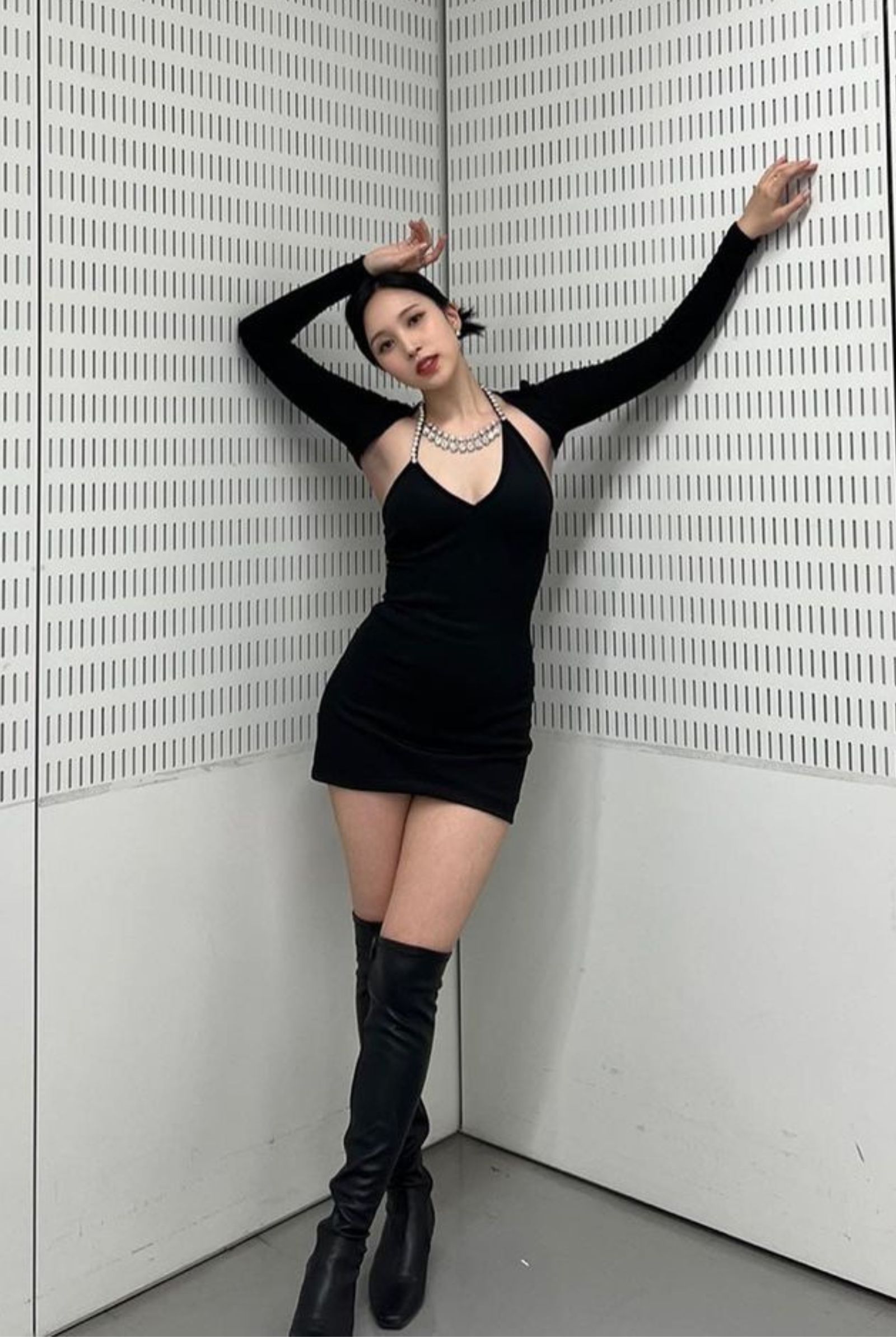 Mina of TWICE black dress