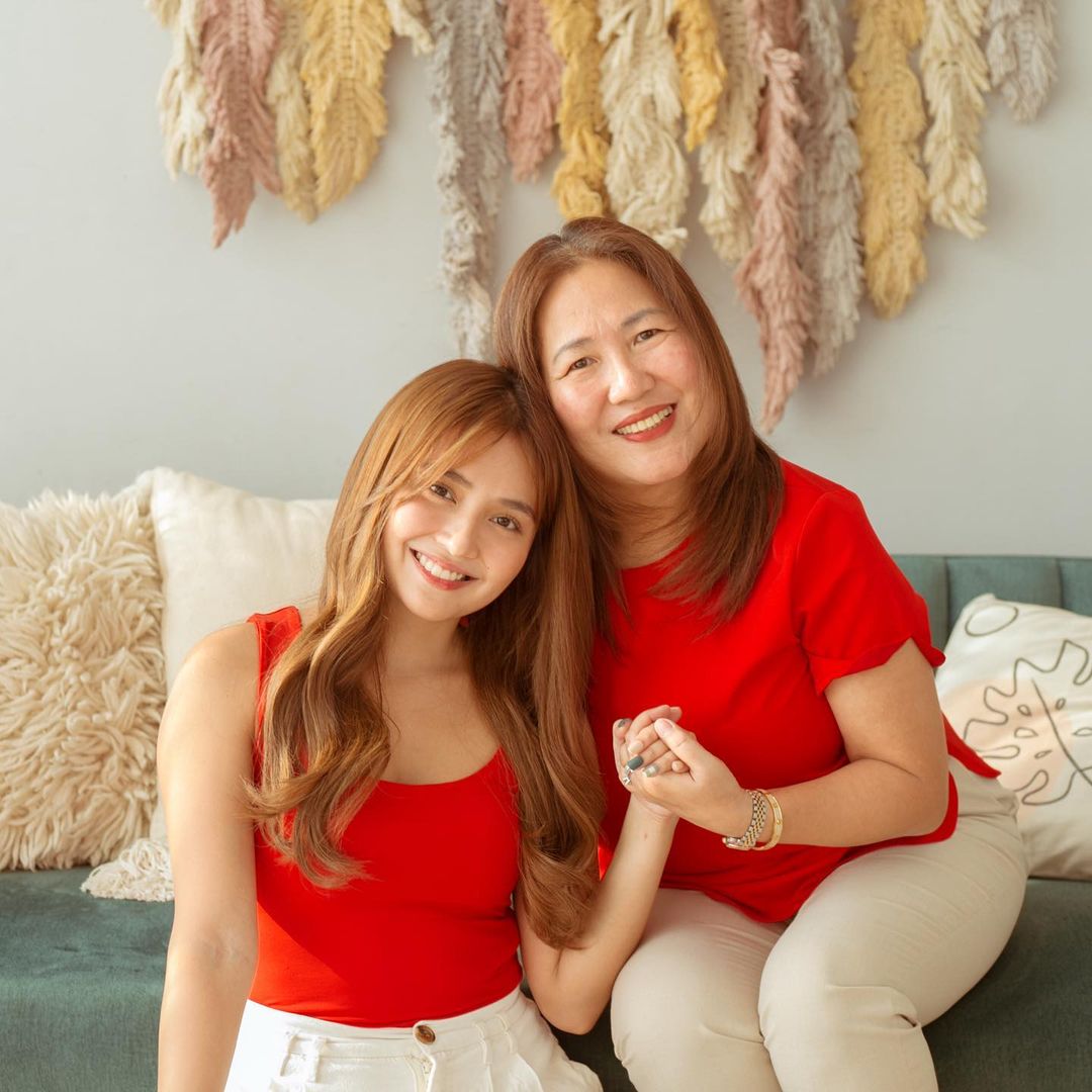 Kathryn Bernardo and Mommy Min