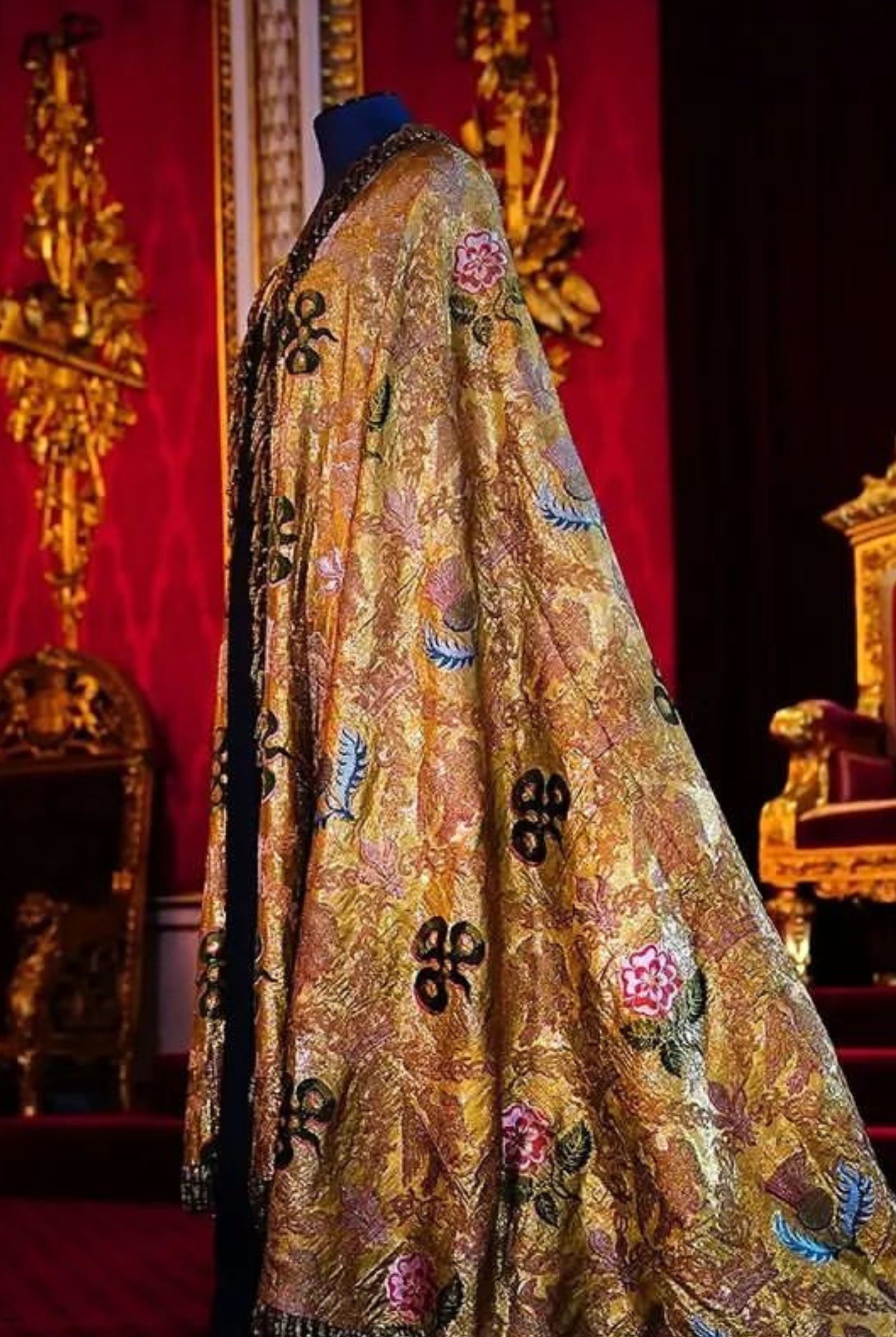 The Robe Royal