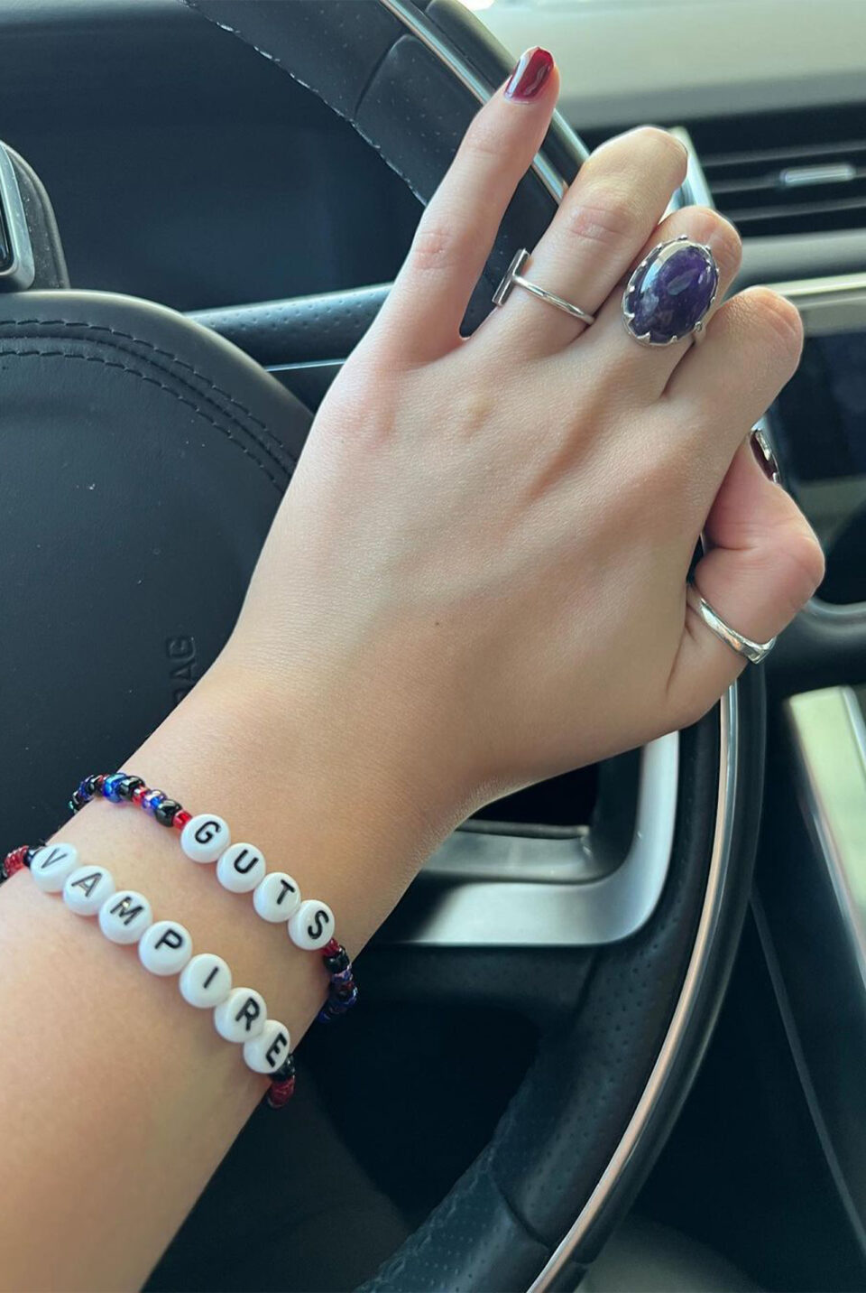 Olivia Rodrigo'S Giant Ring: Engagement Speculation Soars! - mj1pzx8