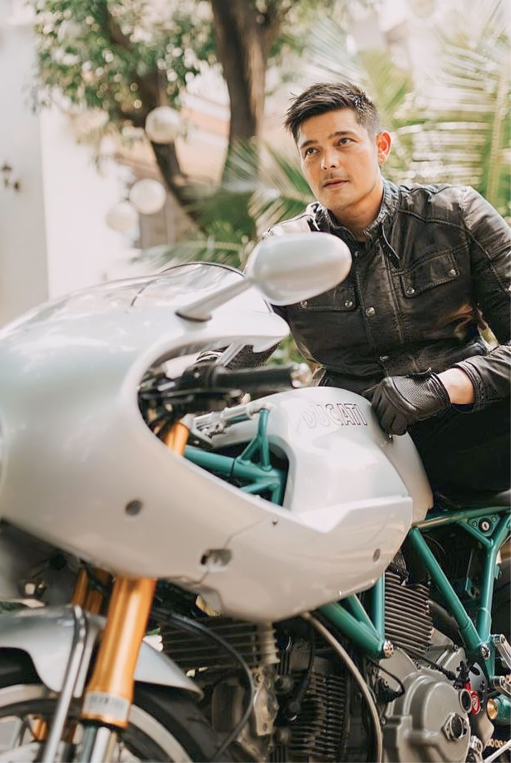 Dingdong Dantes motorcycle