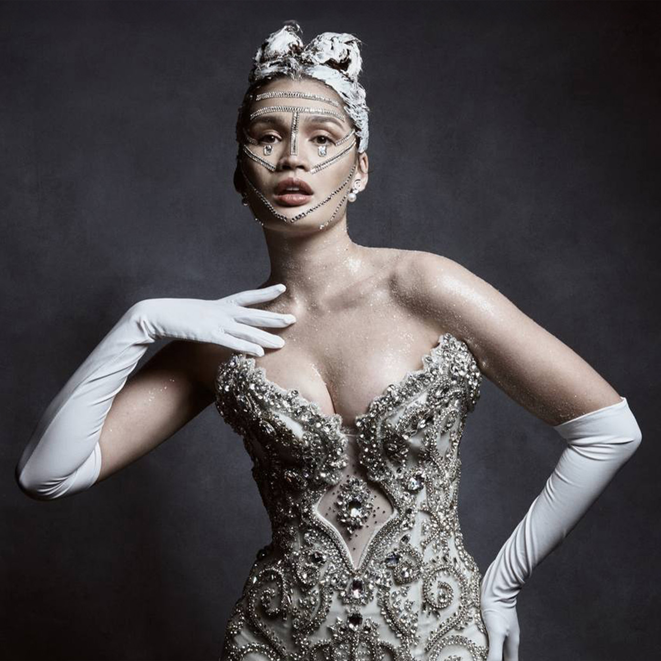 Furne Amato Unveils Immaculate Machinations at the Opulence Ball