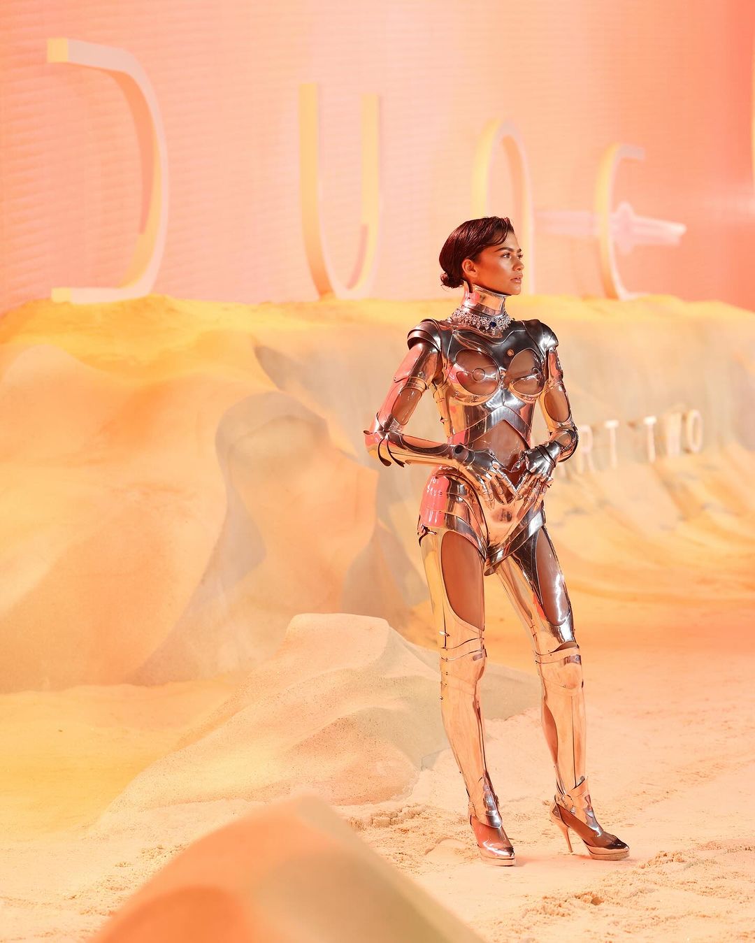 The History Behind Zendaya’s Robot Look For the Premiere of Dune: Part Two MEGA