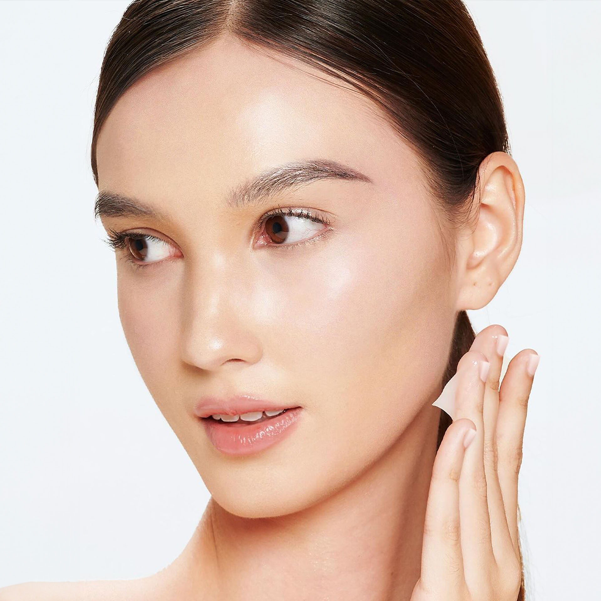 This Masterclass Will Teach You How to Create an Effective Skincare Routine