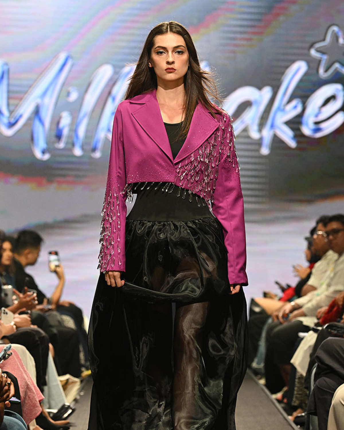 01KLFW_MILKSHAKE_01