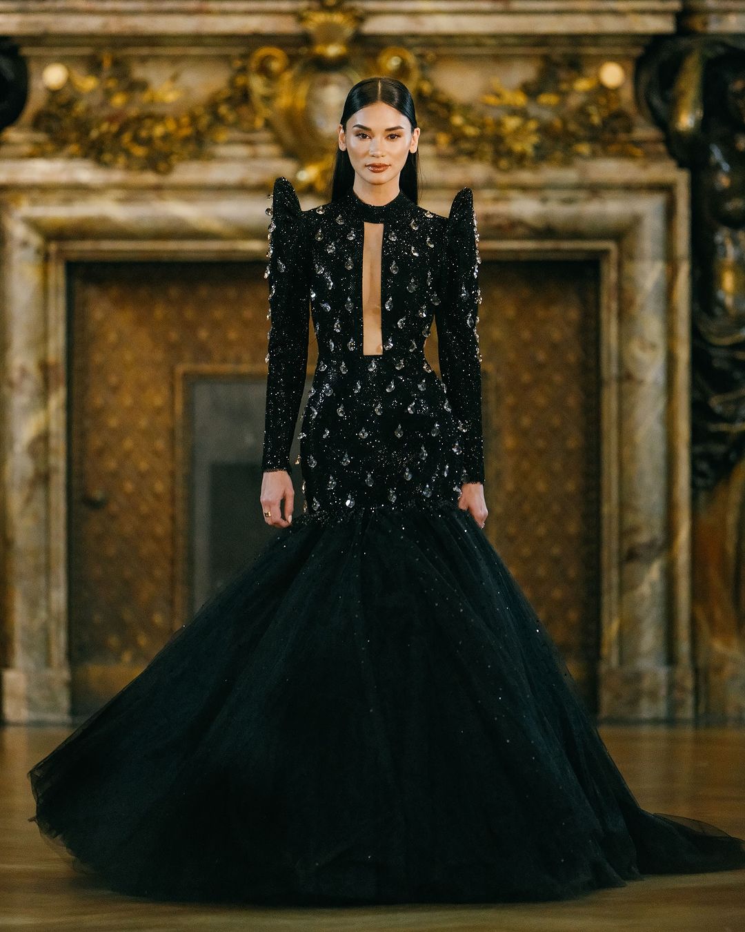 Pia Wurtzbach Michael Cinco Paris Fashion Week SS25 PFW Spring Summer 2025 