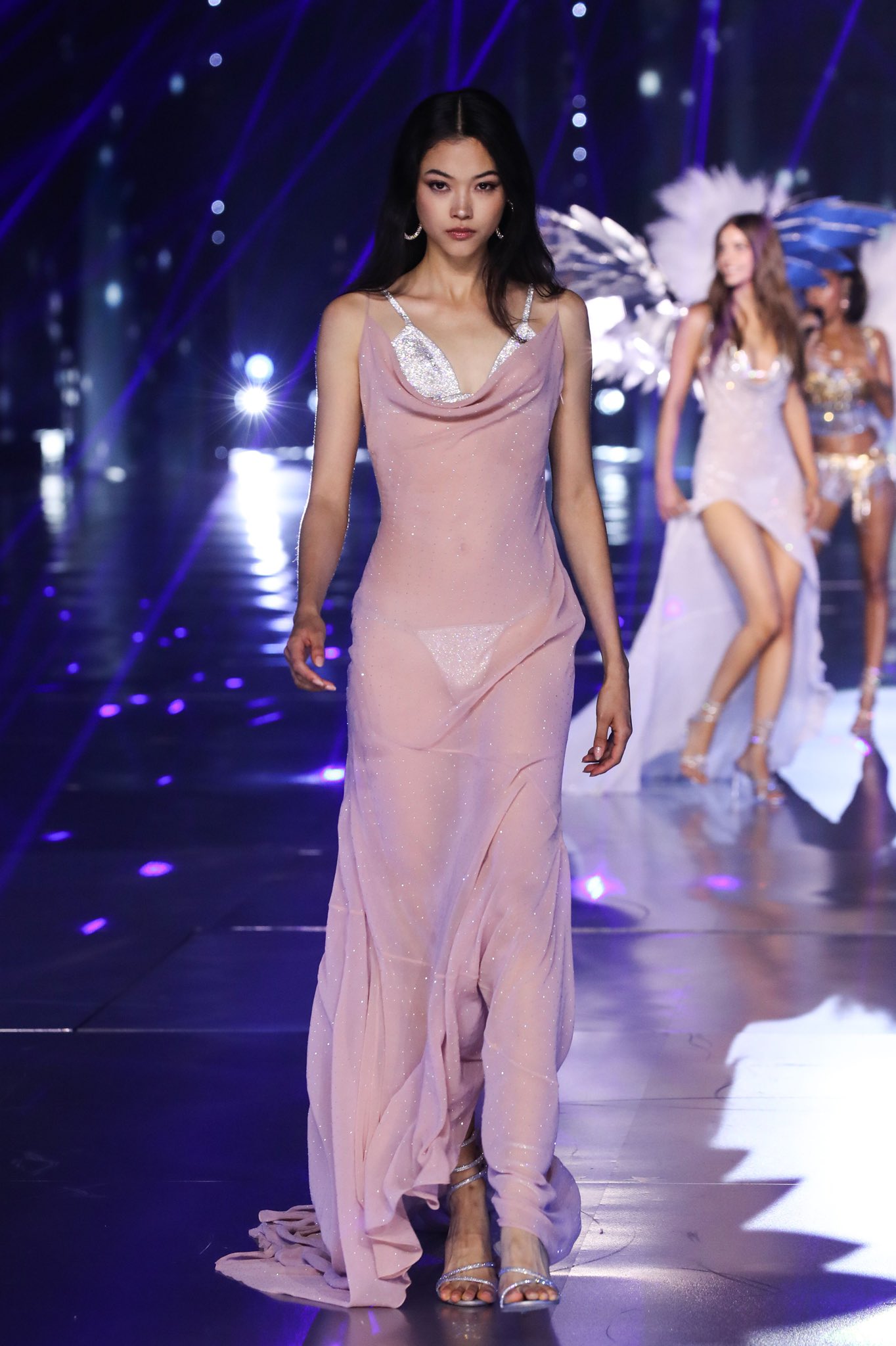 mega victoria's secret fashion show 2024 mika schneider