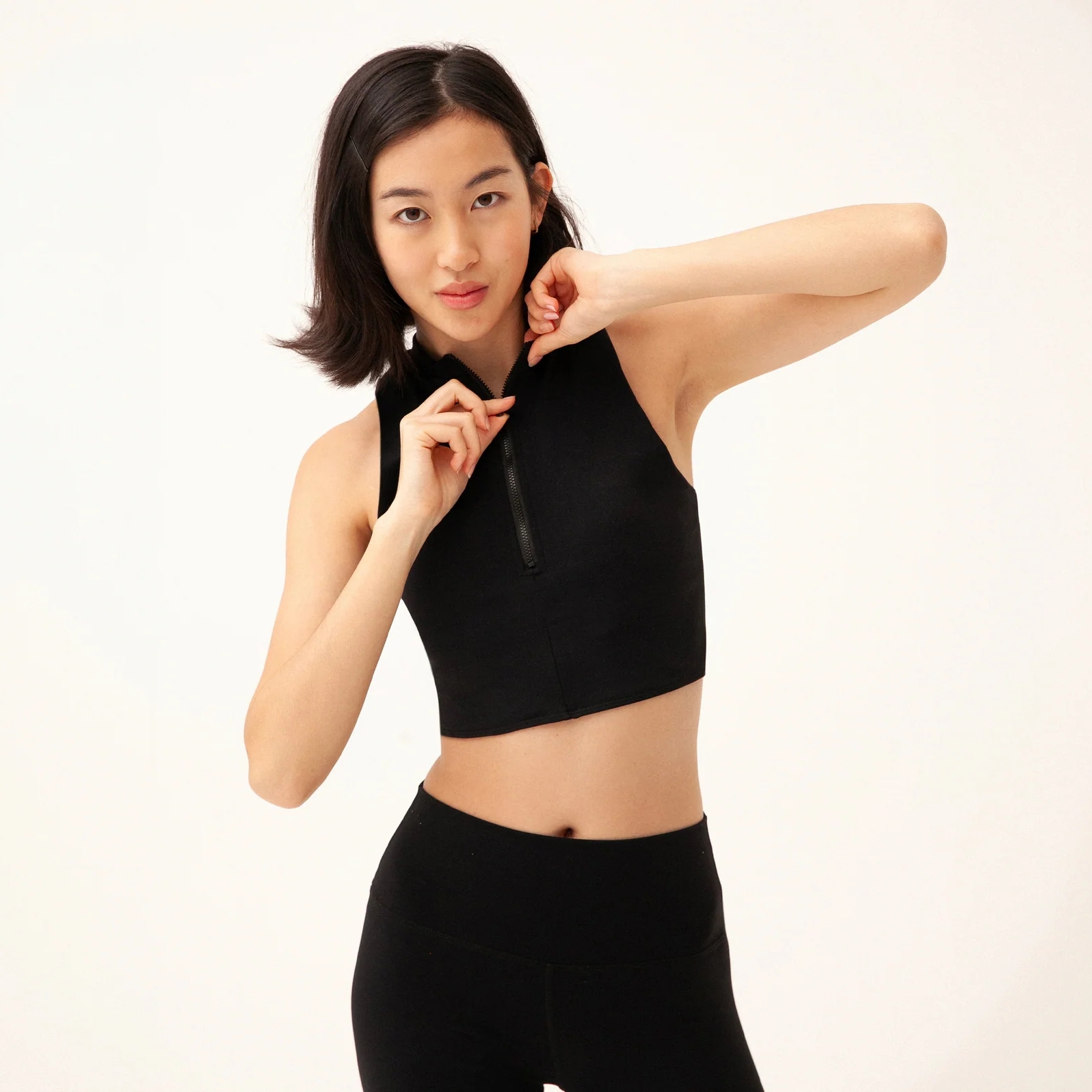 Peekaboo Crop, a versatile top for whatever needs to be done