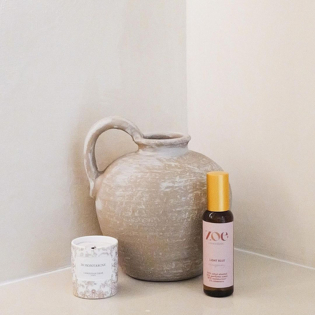 Providing protection and a fresh scent is Zoe Essential's Alcospray