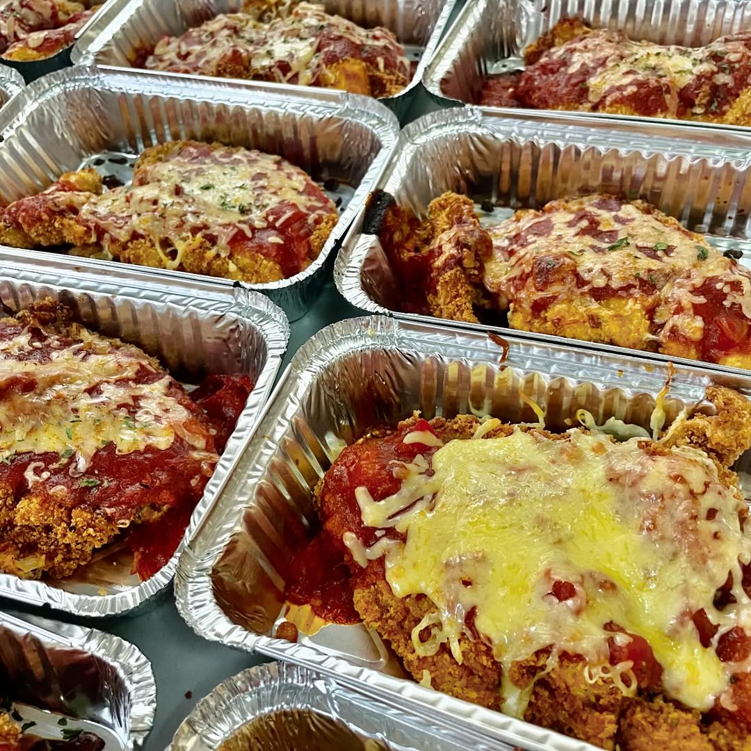 Kuh Meal Chicken Parmigiana Party Trays