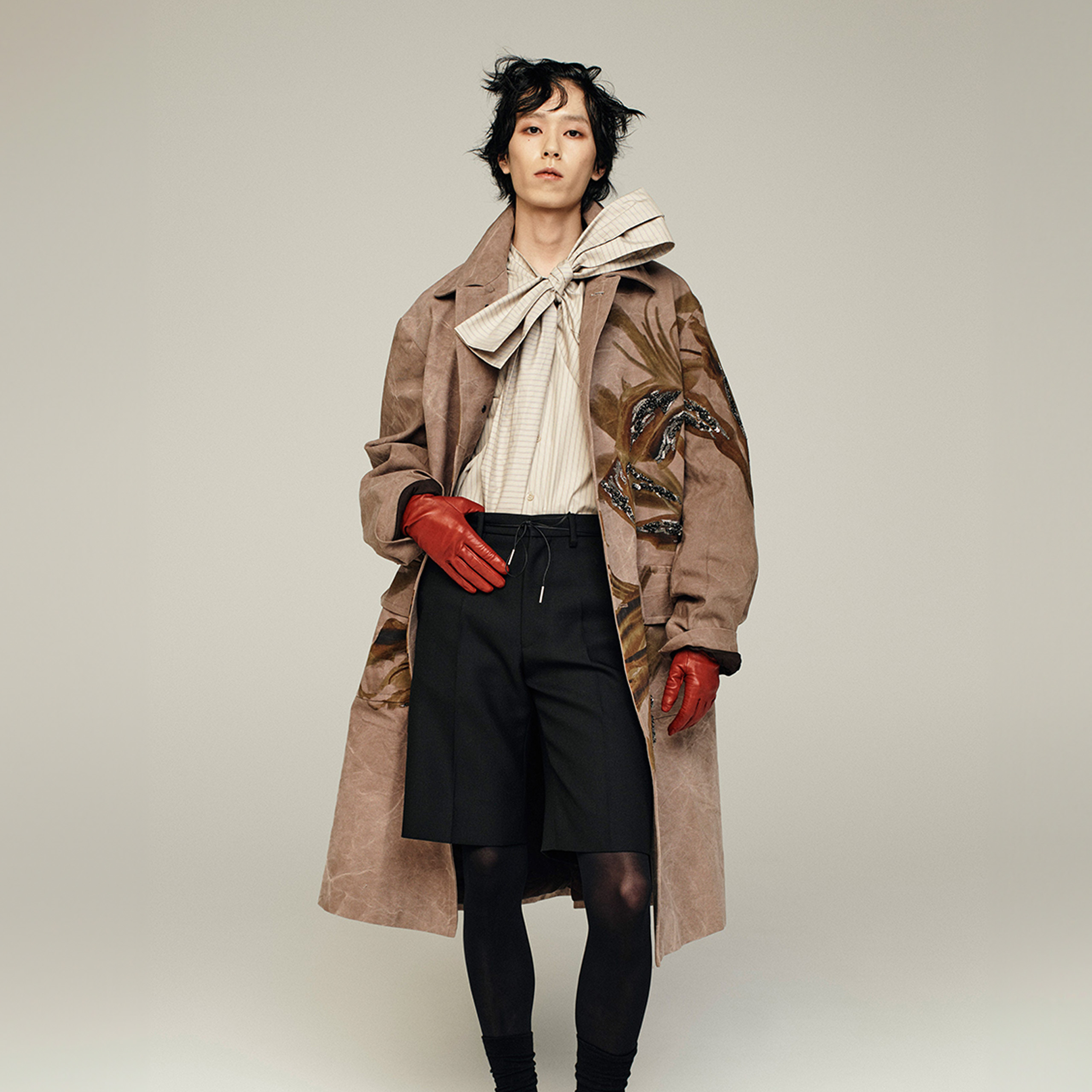 Fall/Winter 2025 Menswear: Julian Klausner’s Debut Collecton is a Gender-Fluid Cinematic Romance