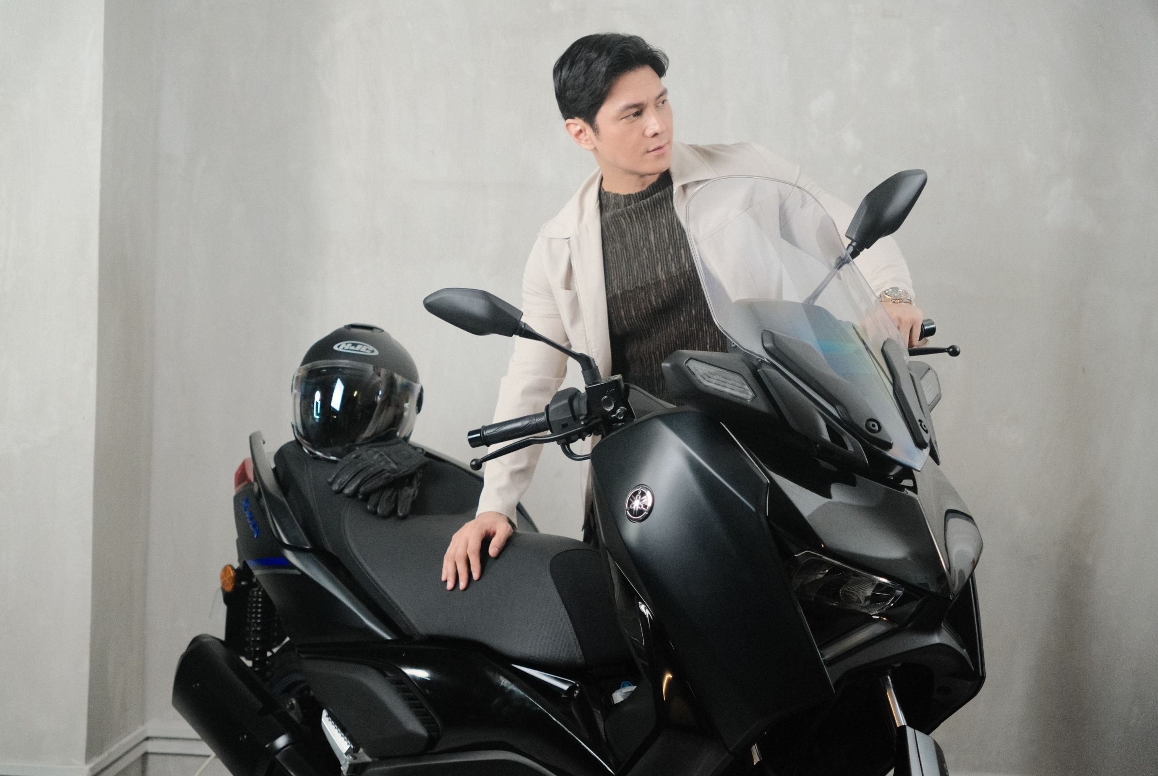 The Yamaha XMAX Bike with Filipino personality Joseph Marco atop it