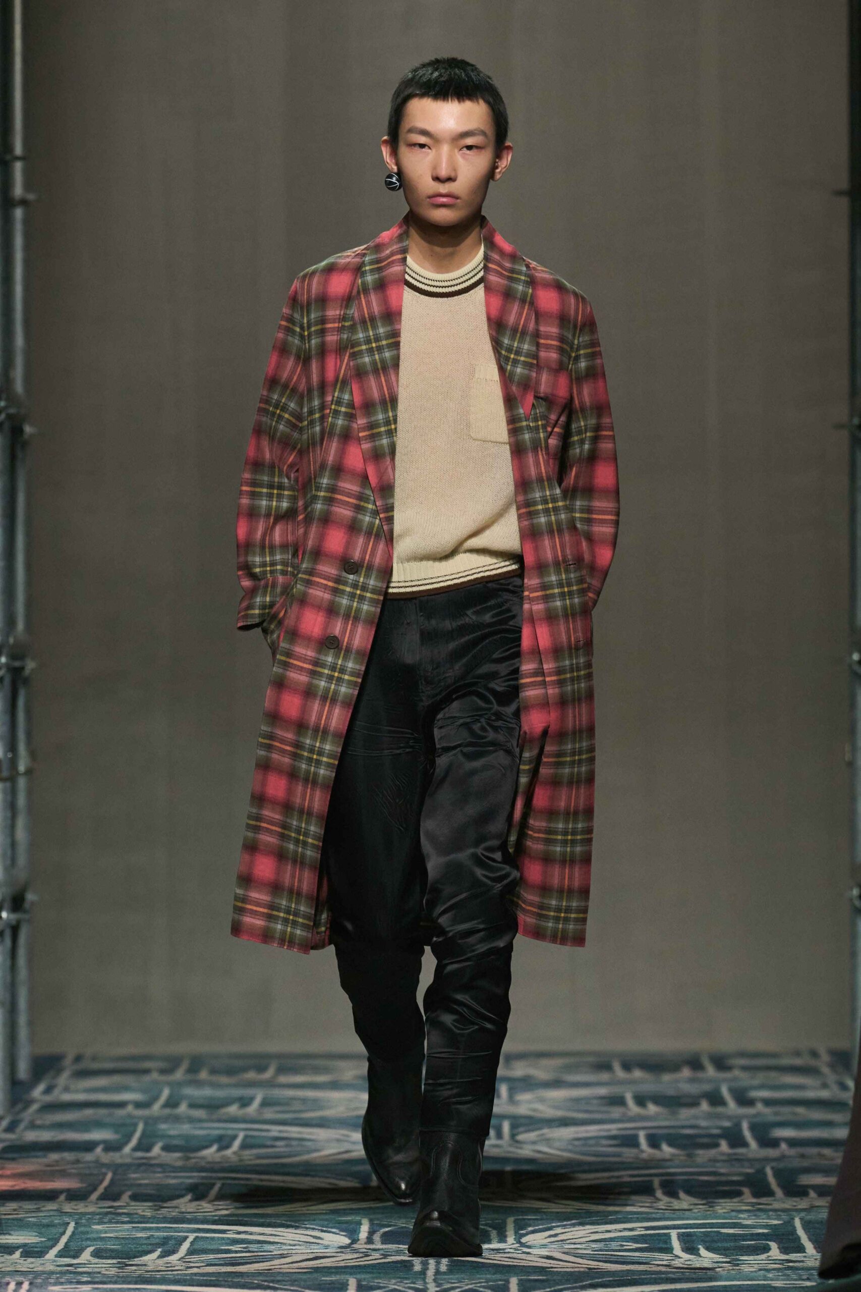 FW25 Menswear: Prada Offers More Emotion Than Explanation